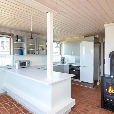 Ferienhaus 4 Star In *